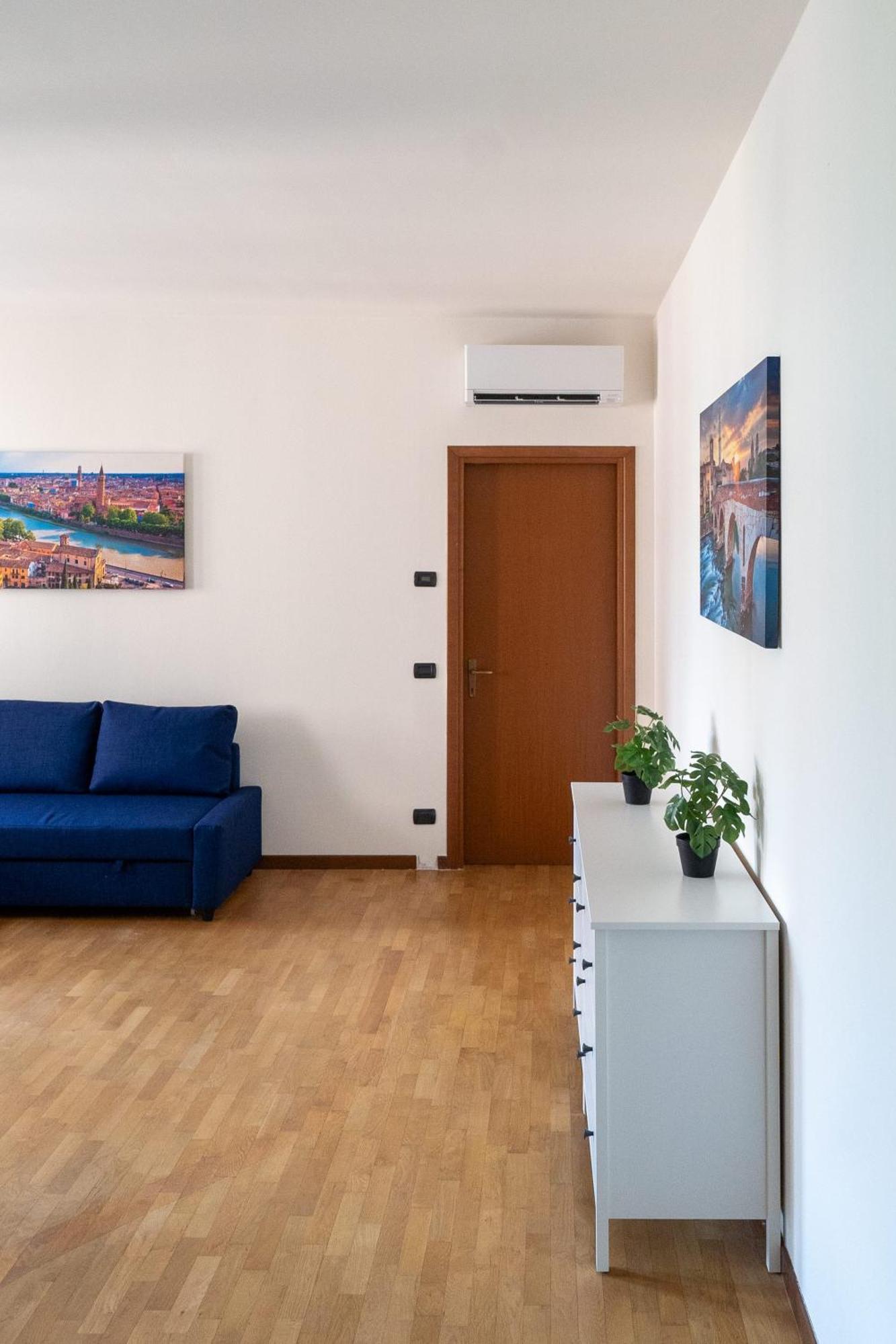 Residenza Al Corso Apartment เวโรนา ภายนอก รูปภาพ